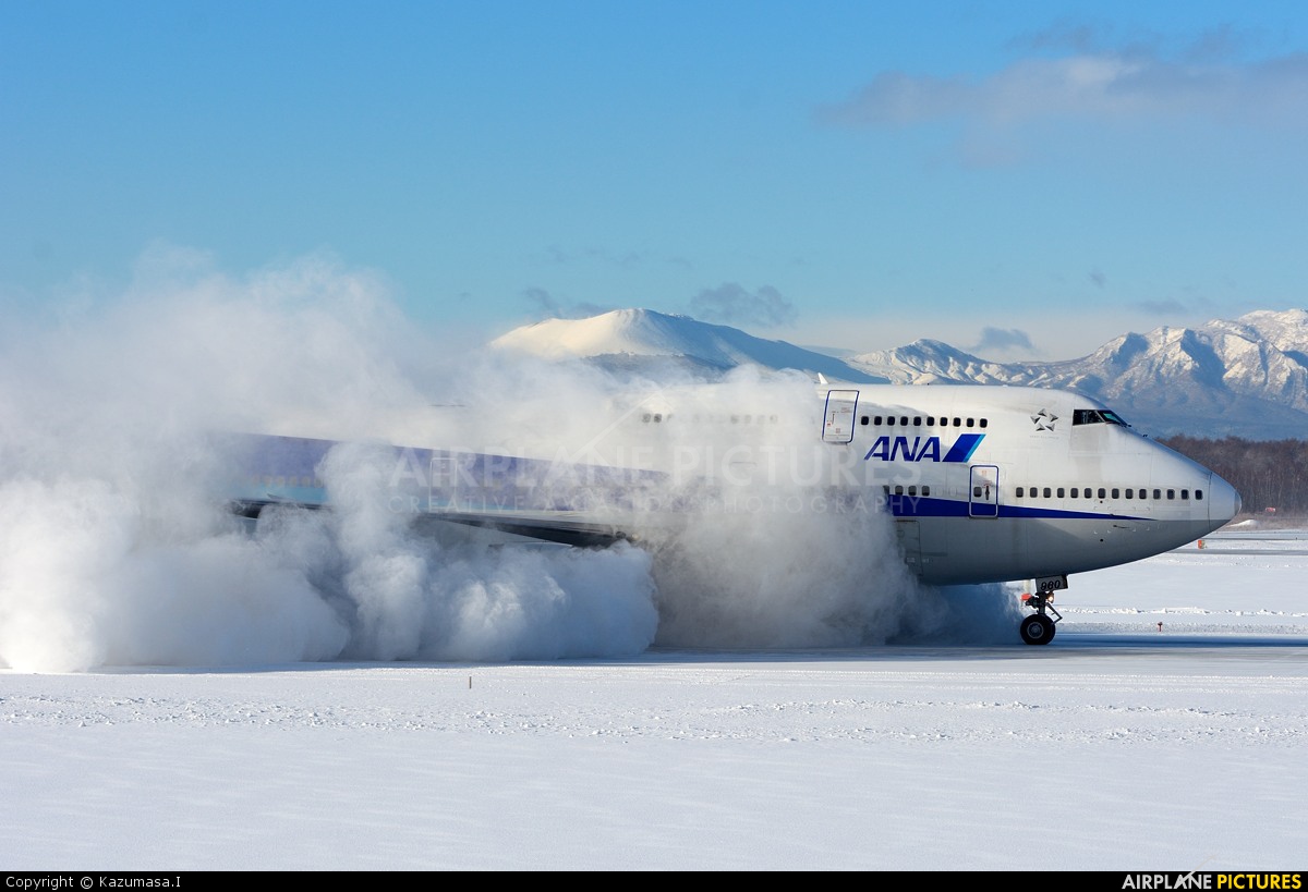 JA8960 | Aviation photo of Boeing 747-400D ANA - All Nippon